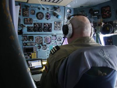 Наконец транспортный ИЛ-76 берёт курс на Певек