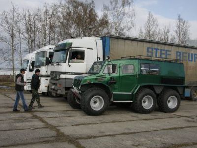 На аэродроме в ожидании погрузки